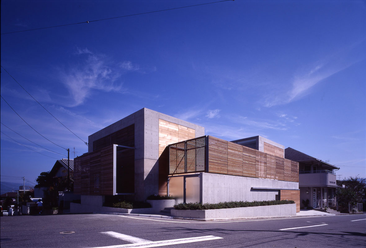 House in Suzaku | WORKS | WARO KISHI + K.ASSOCIATES/Architects