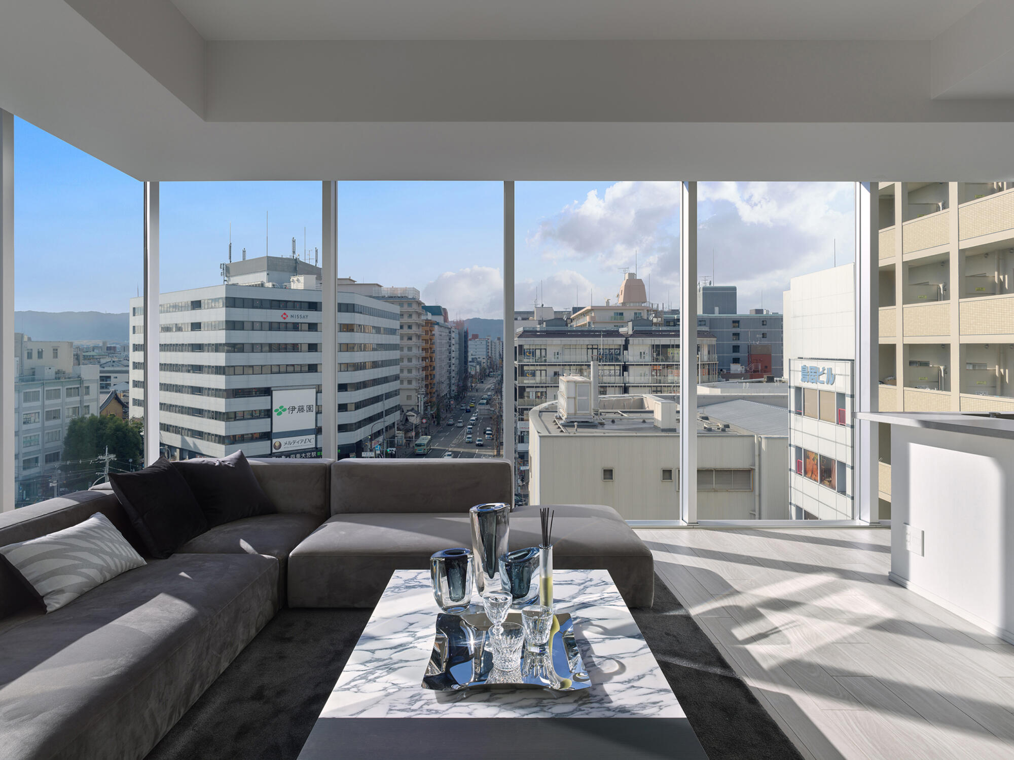 Upscale condominium in downtown, Kyoto | WORKS | 